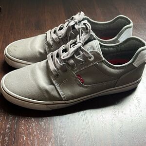 Levi’s sneakers 
